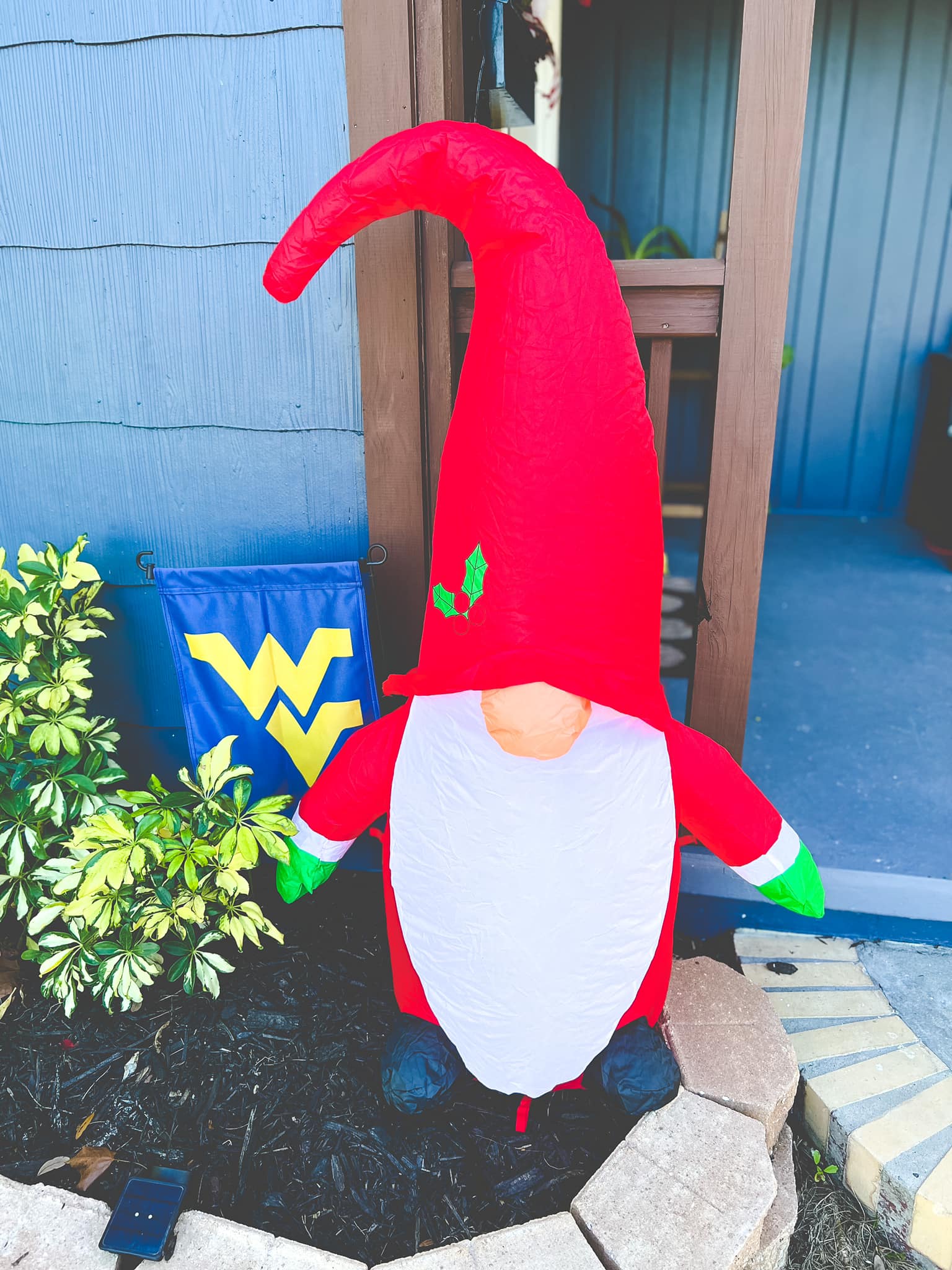 Aldi Has A 4ft Inflatable Gnome That s Not In This Week s Ad and 
