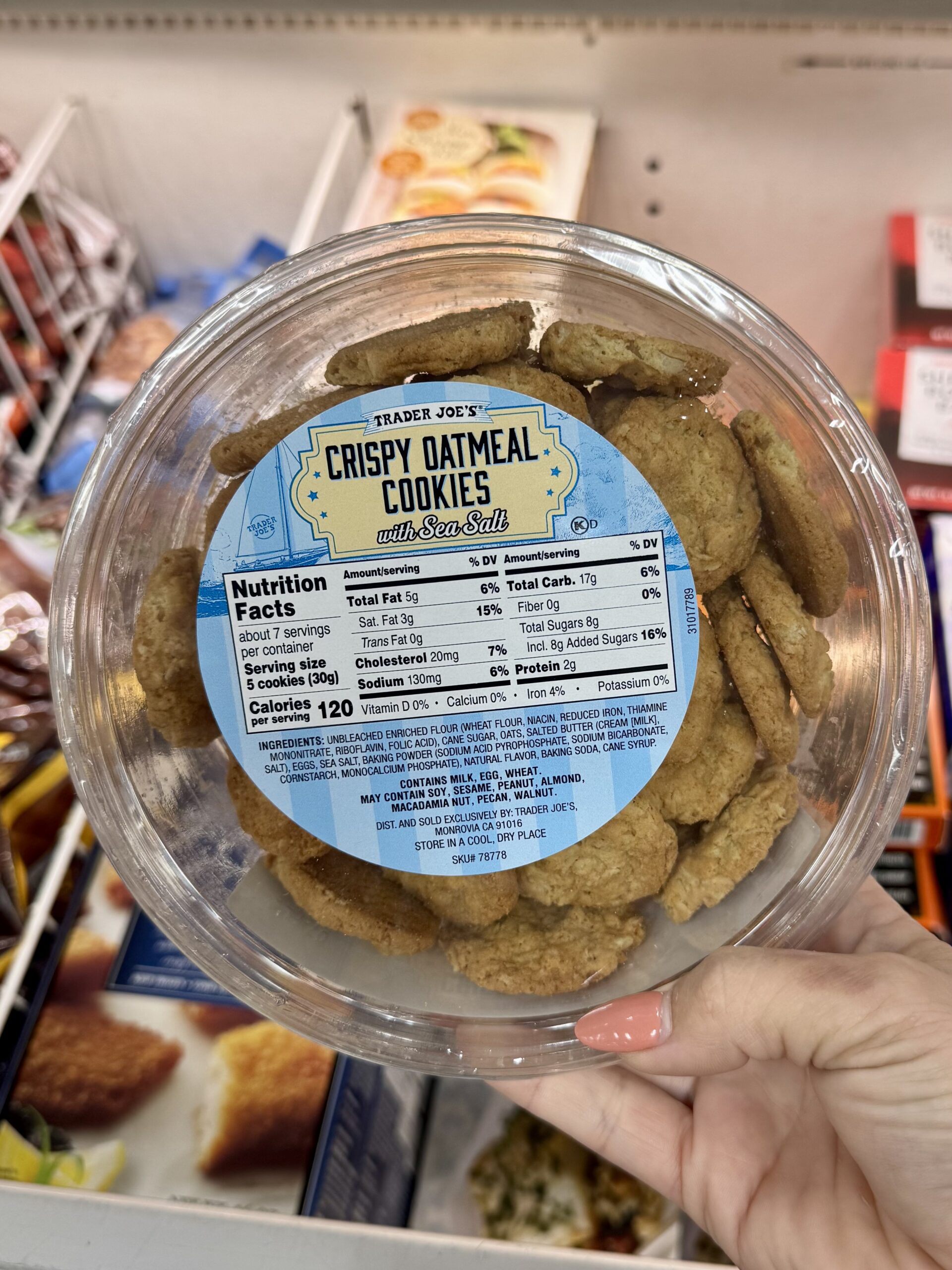 Crispy Oatmeal Cookies with Sea Salt - in store