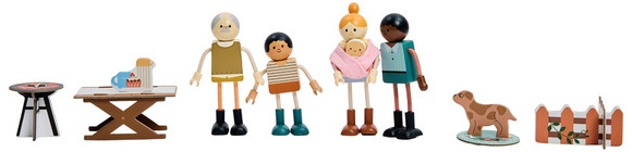 Little Town Wooden Characters - Picnic Family
