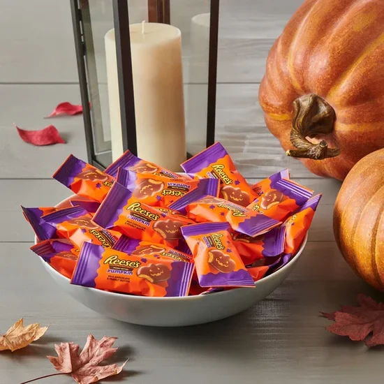 Reese's Milk Chocolate Snack Size Peanut Butter Pumpkins Halloween Candy Bag